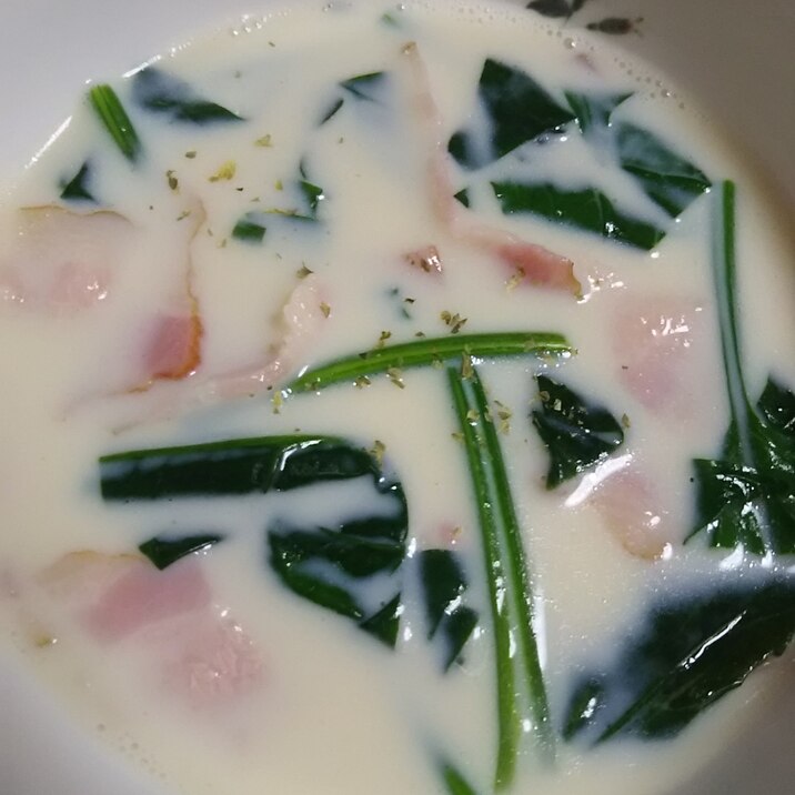 ほうれん草とベーコンの豆乳スープ(^^)